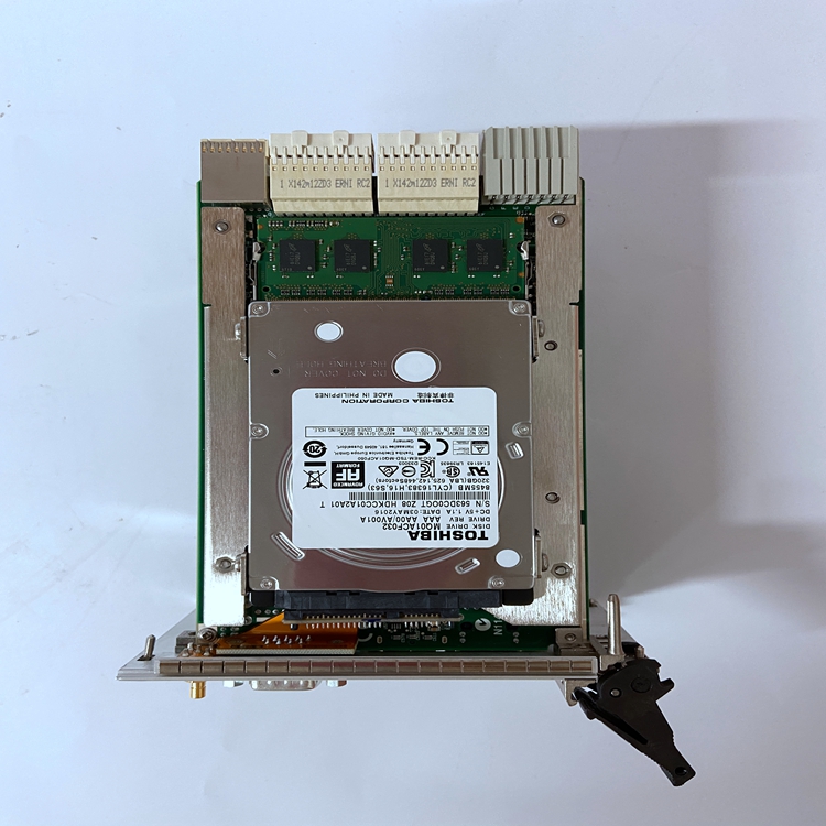 PXIE-8840QC (2).jpg