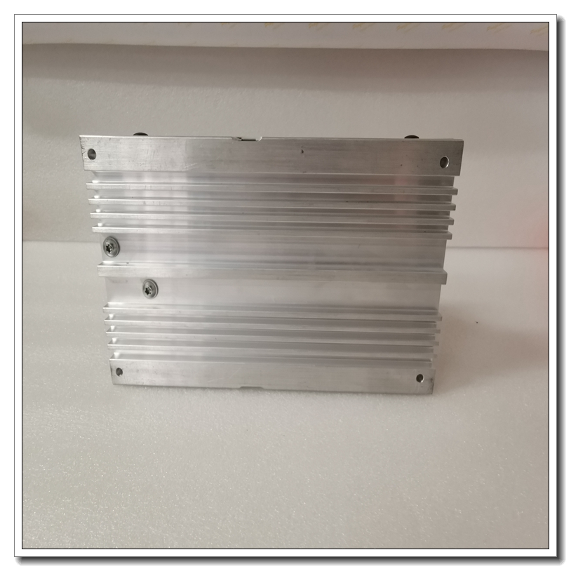 V1 3BHE030579R0003 (4).jpg