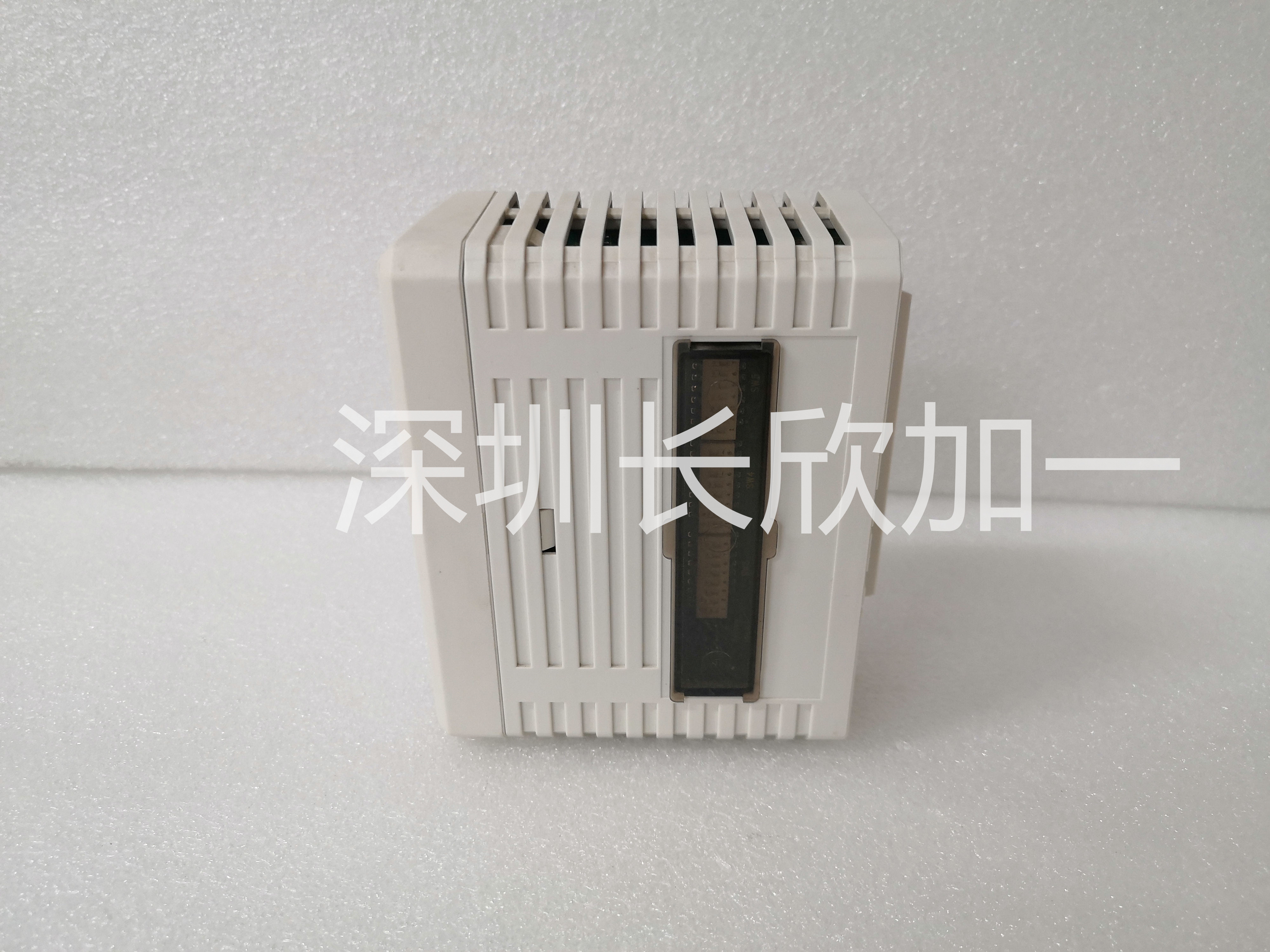 ABB CP800 (2).jpg