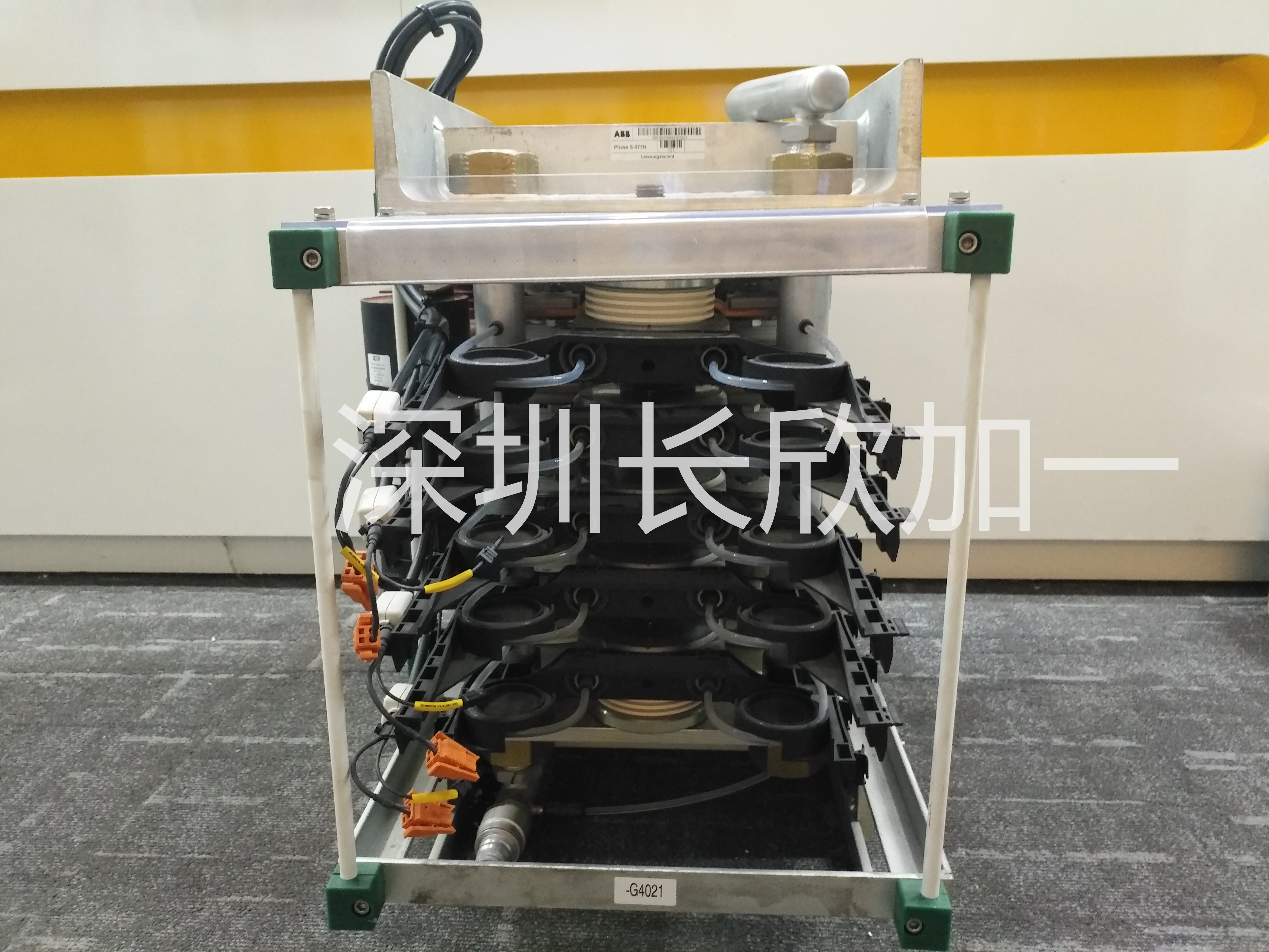 ABB S-076N 3BHB009884R0021 (3).jpg