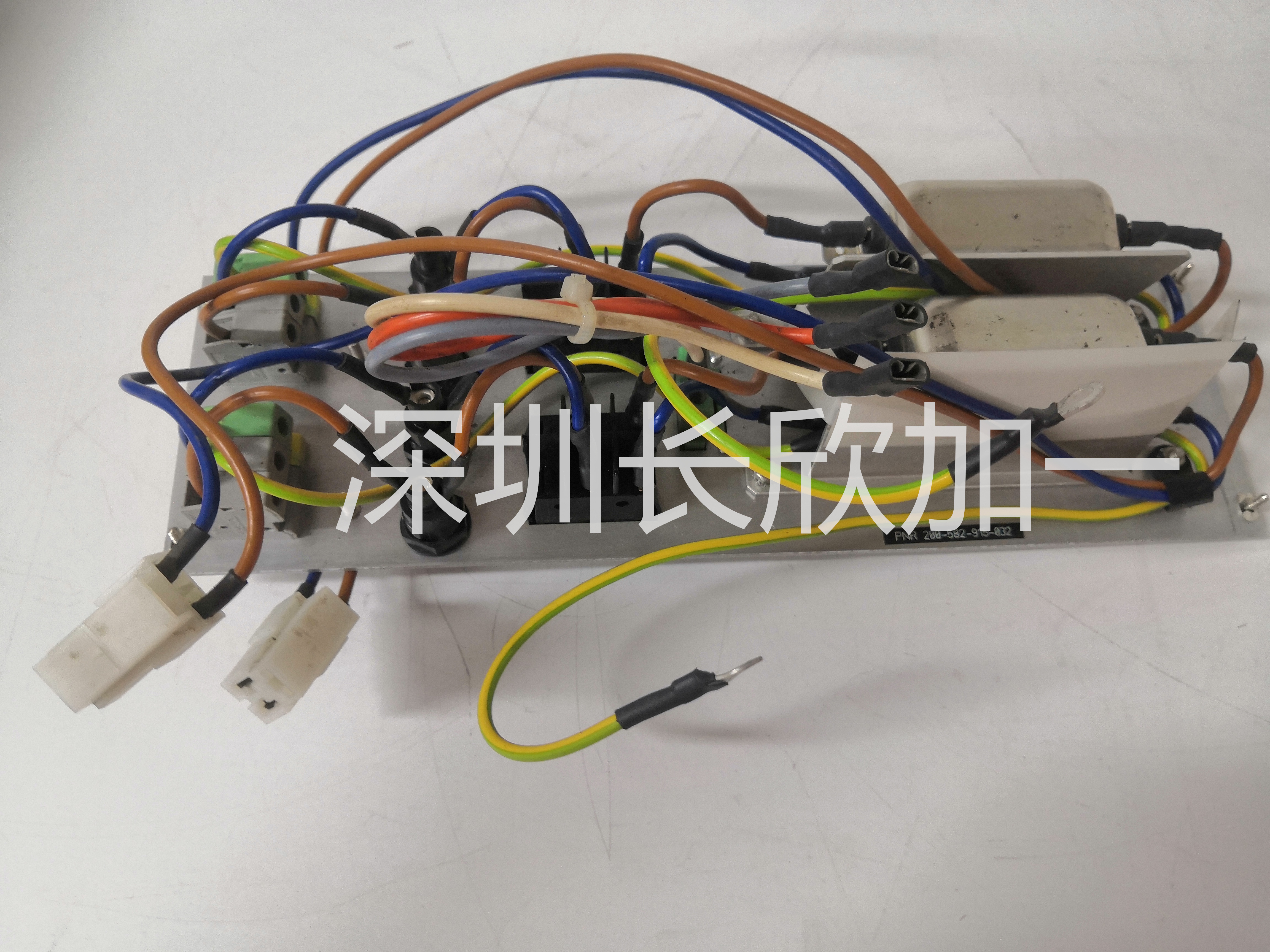 200-582-915-032 VM600 (2).jpg