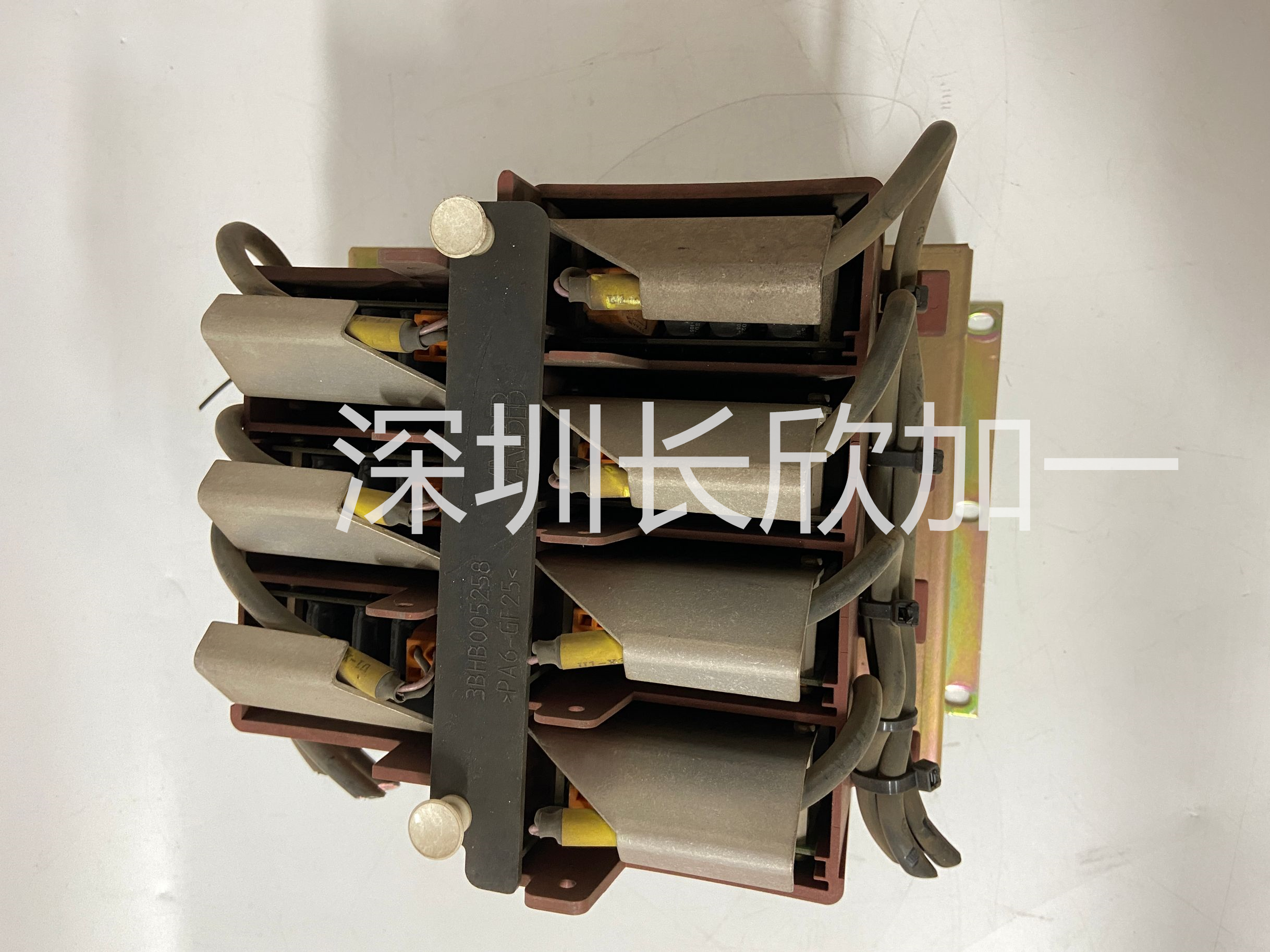 KUC711AE 3BHB004661R0001.png