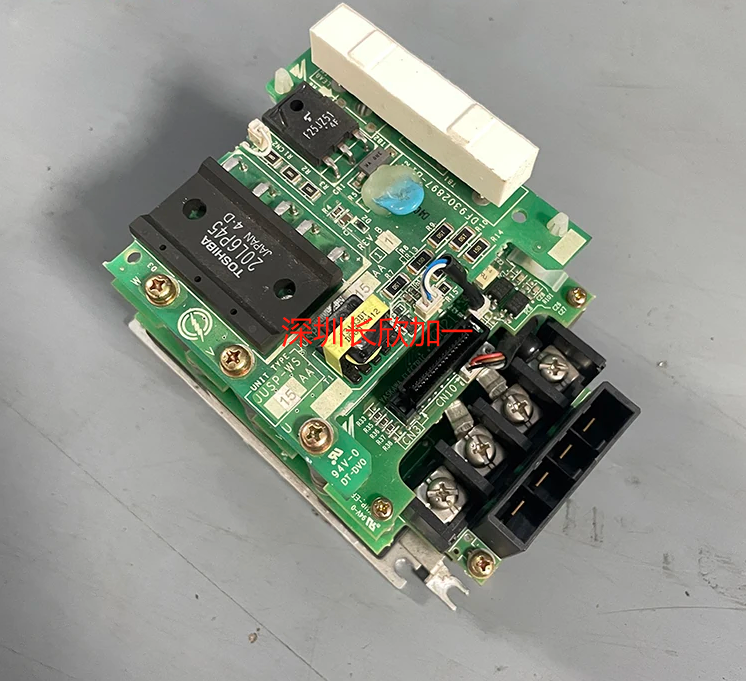 Yaskawa  JUSP-WSCA15AA  安川机器人XRC控制柜驱动器